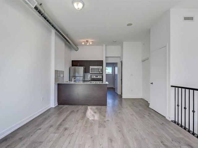 426 - 1410 Dupont St