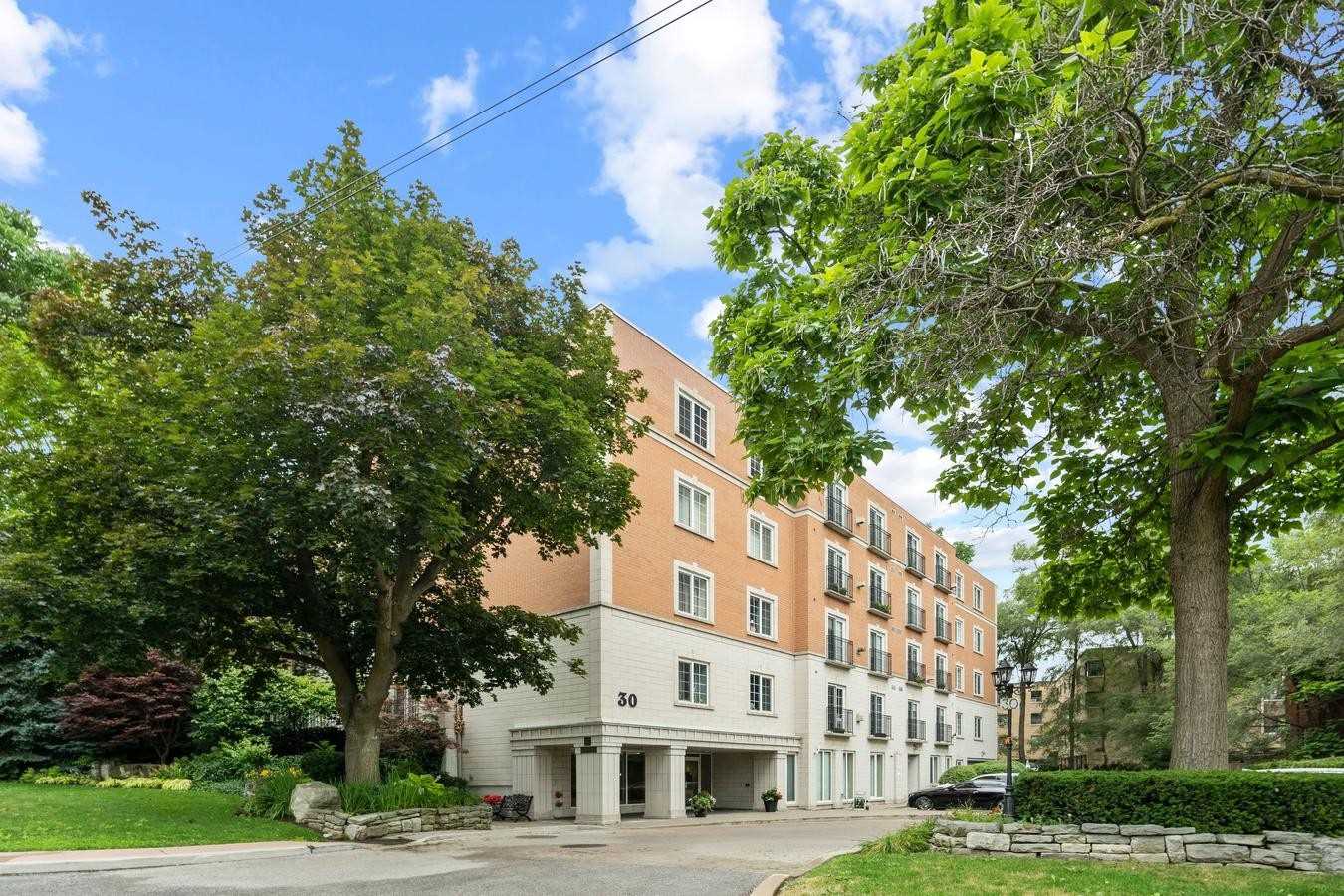 104 30 Anglesey Blvd, Etobicoke Terminated, W4908575 Condos.ca