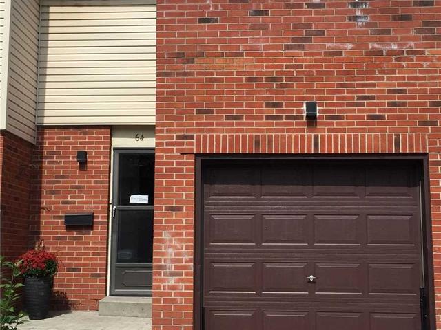 64 Collins Cres