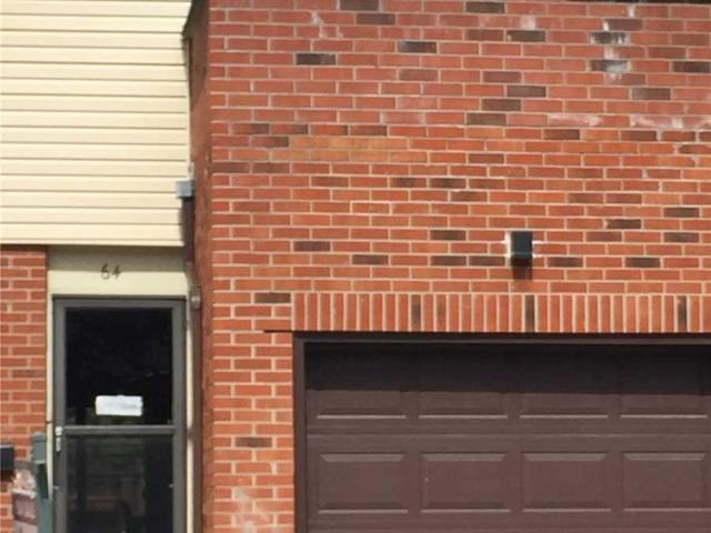 64 Collins Cres