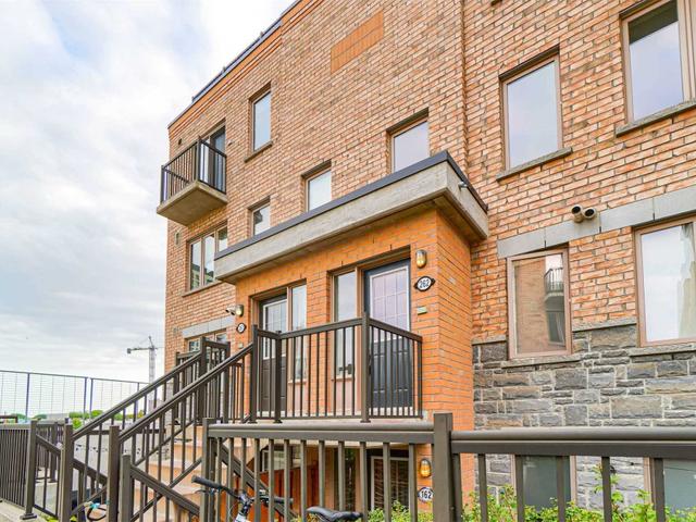 262 - 8 Foundry Ave