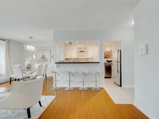 110 - 44 Longbourne Dr