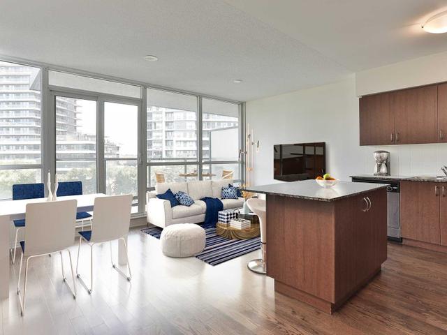 405 - 2230 Lake Shore Blvd W