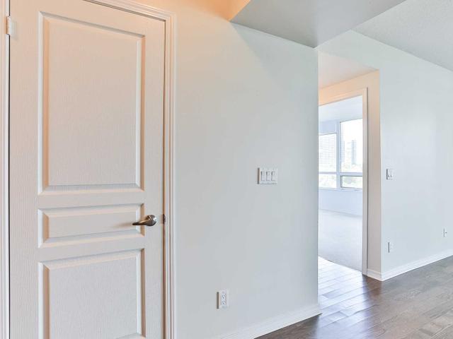 405 - 2230 Lake Shore Blvd W