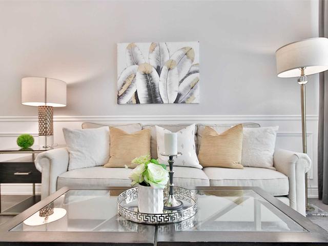 112 - 75 Eglinton Ave W