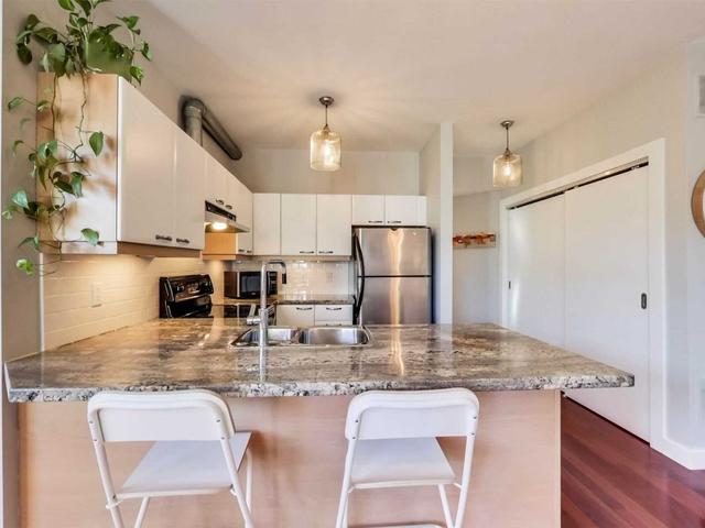 39 - 371 Wallace Ave