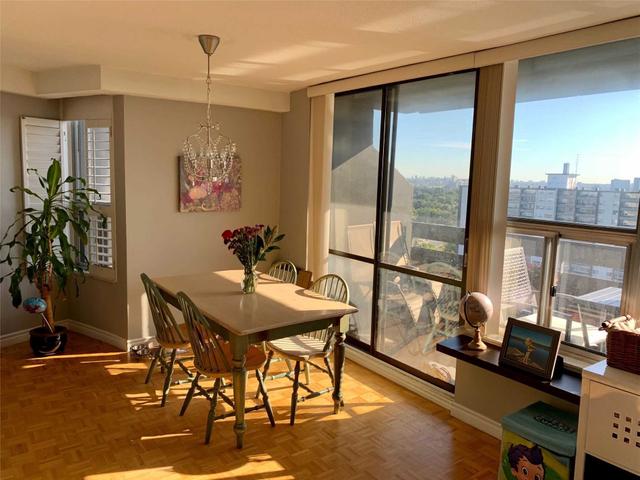 2101 - 11 Wincott Dr