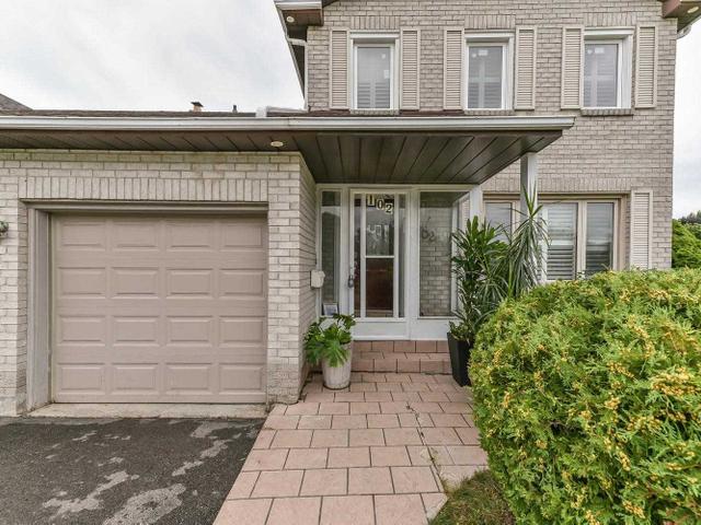 102 Jaffa Dr