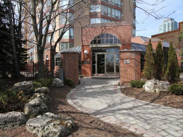 605 - 25 Fairview Rd W, Mississauga | Sold, W4921810 | Property.ca