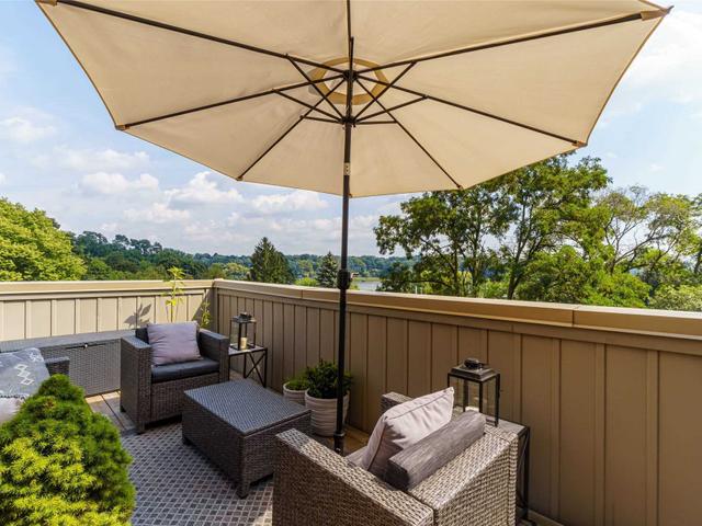 TH30 - 93 The Queensway Ave