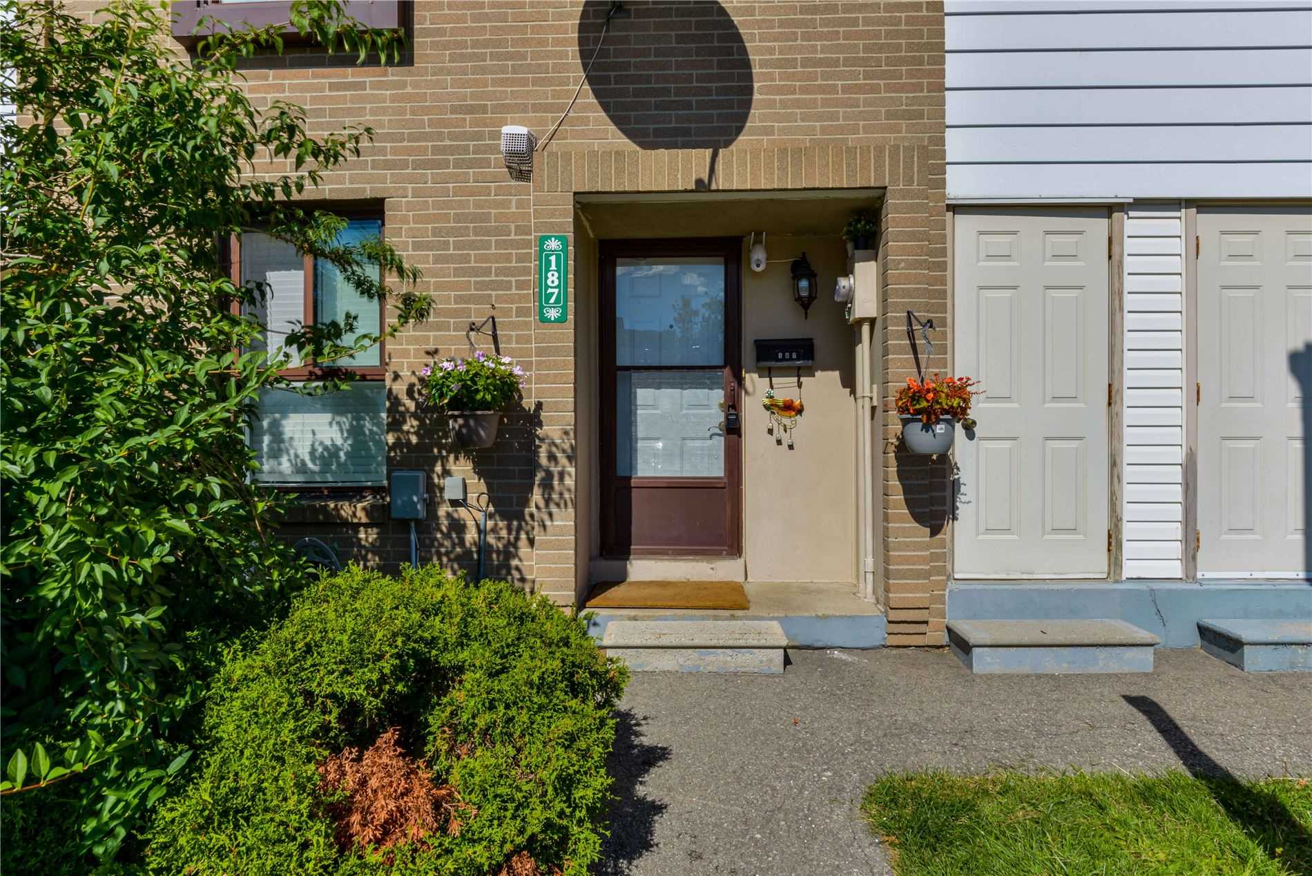 187 Fleetwood Cres, Brampton Sold, W4922426 Condos.ca