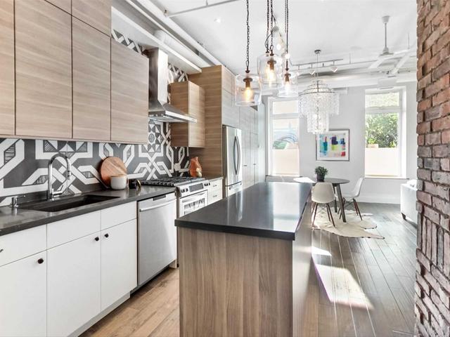 7 - 121 Prescott Ave