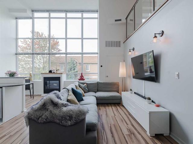 219 - 300 Manitoba St