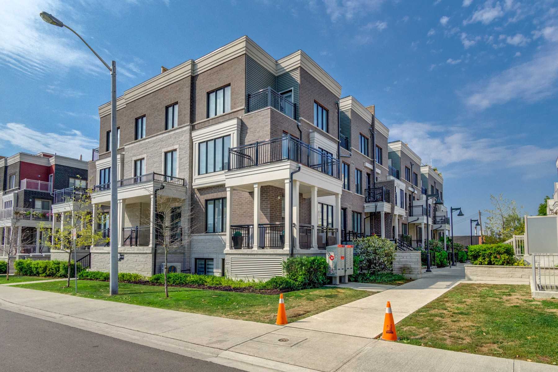 15 130 Long Branch Ave, Etobicoke Sold, W4930698 Condos.ca