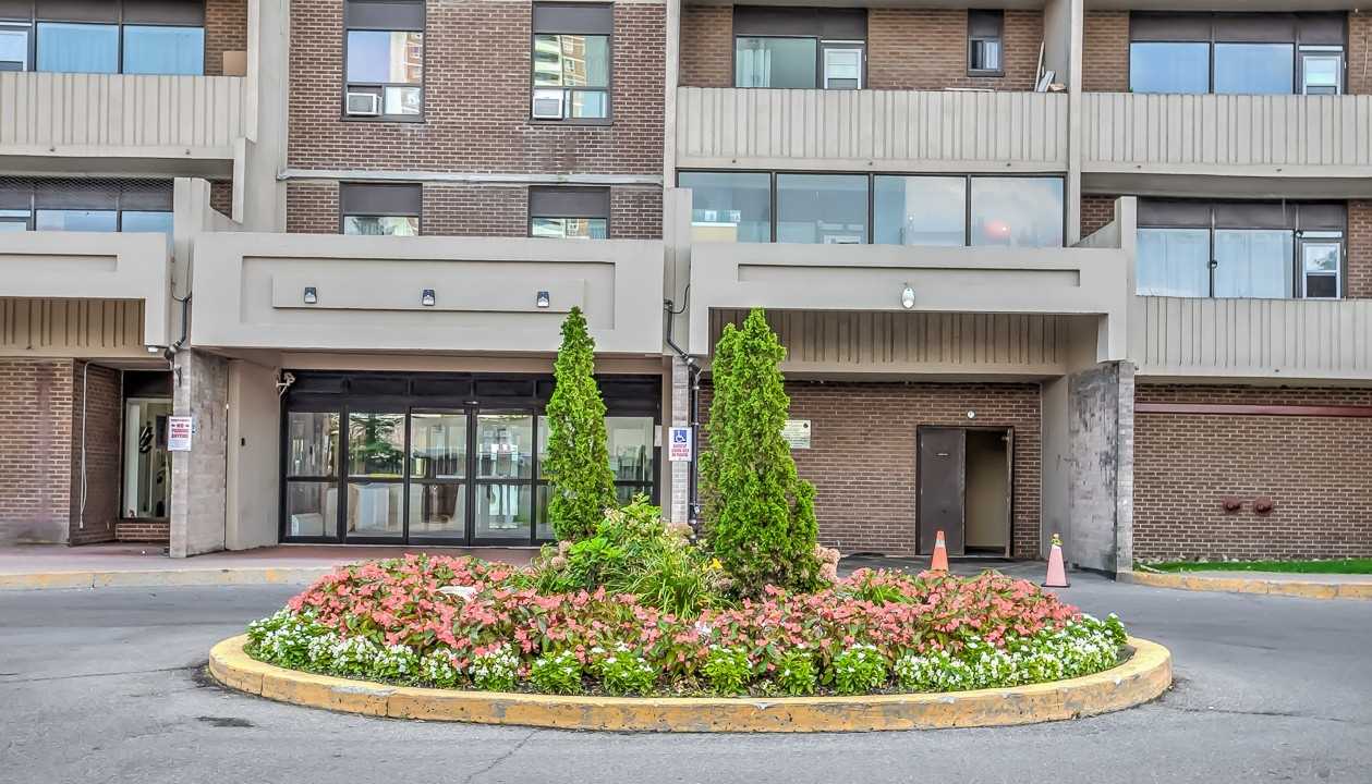 1802 3390 Weston Rd, North York Sold, W4933168 MrLOFT.ca