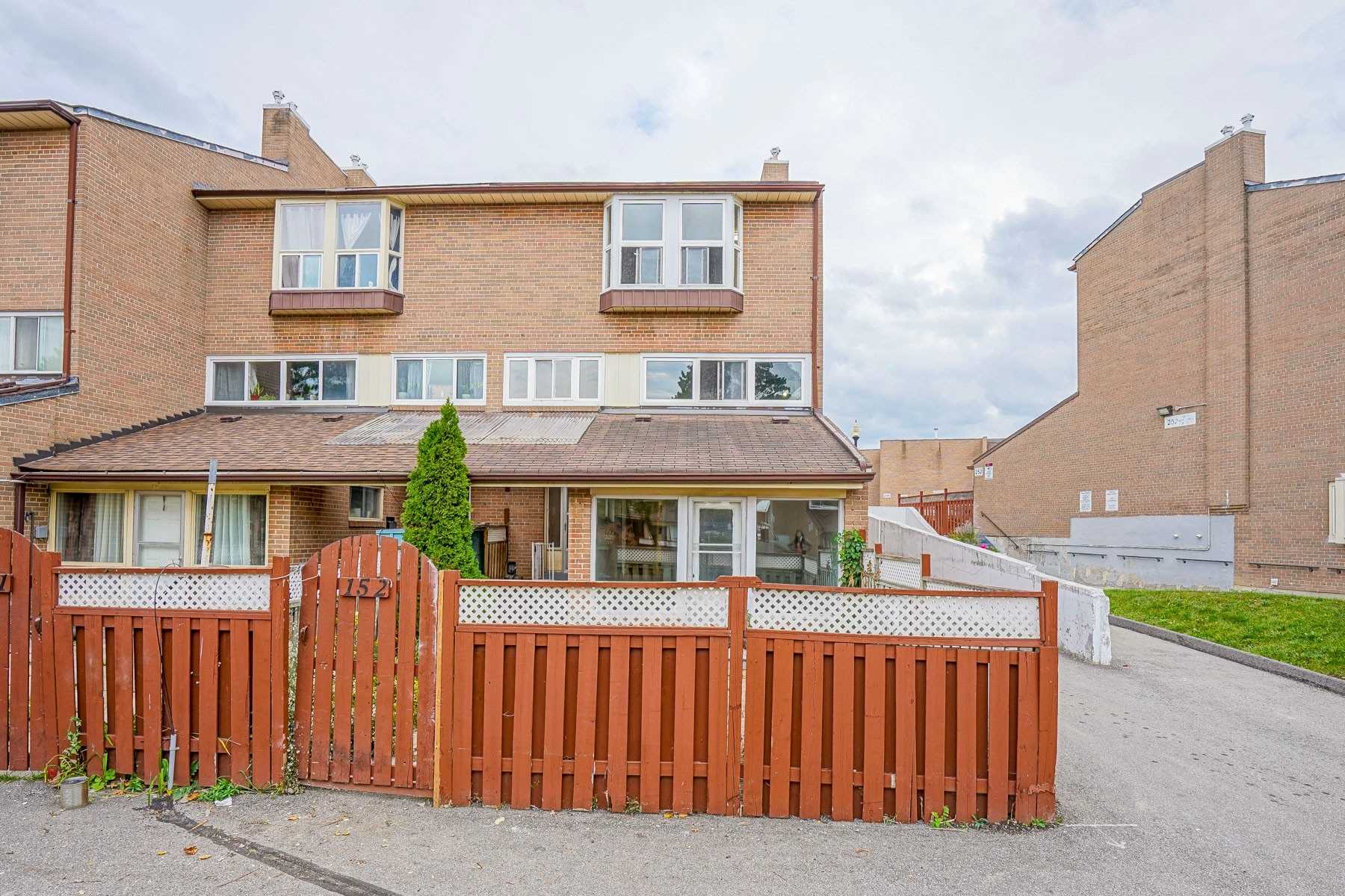 152 254 John Garland Blvd, Etobicoke Sold, W4933894 Condos.ca