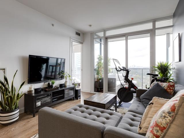 2815 - 88 Park Lawn Rd