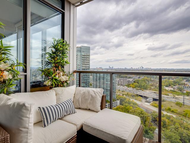 2815 - 88 Park Lawn Rd