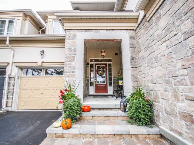 37 Ridgegate Cres, Georgetown | Sold, W4937071 | Condos.ca