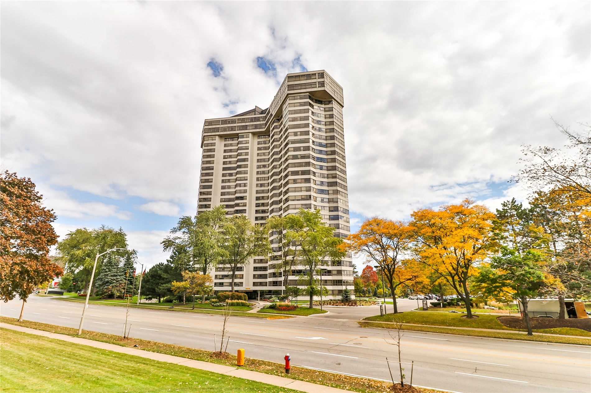 1601 1300 Bloor St, Mississauga Terminated, W4937512 Condos.ca