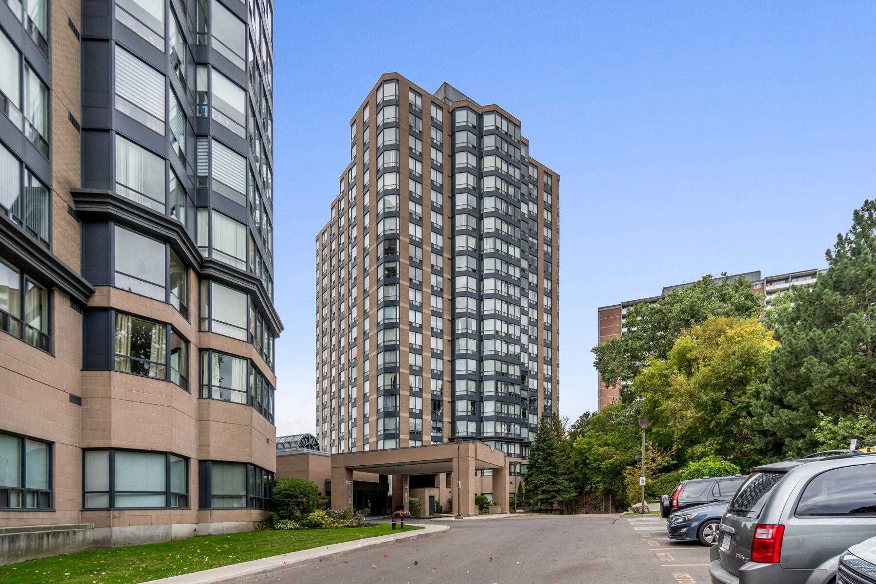 1405 3 Hickory Tree Rd, York Sold, W4937785 Condos.ca