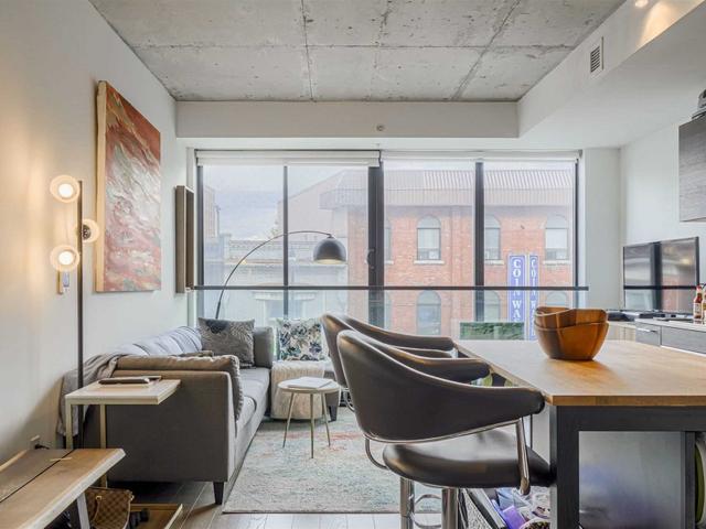 311 - 530 Indian Grve