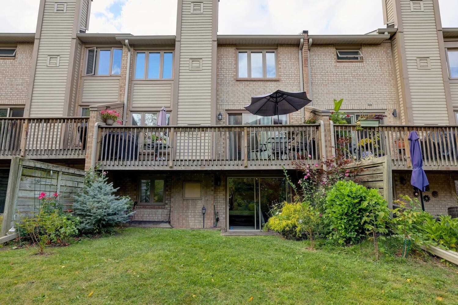 93 1725 The Chase Chse, Mississauga Sold, W4938695 Condos.ca