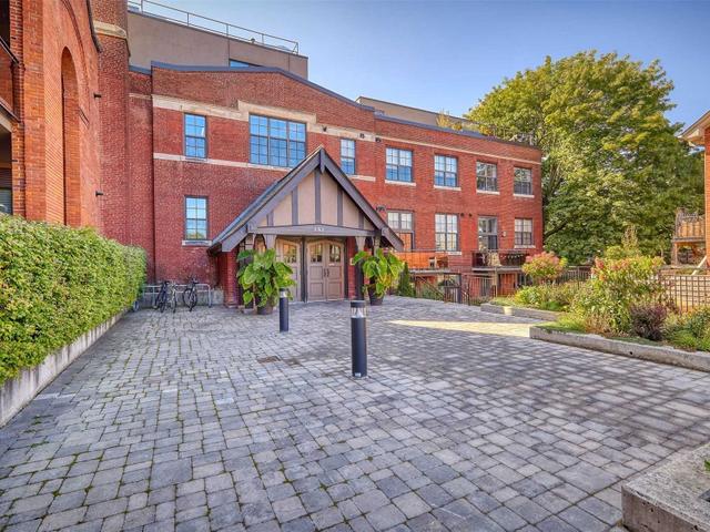 305 - 152 Annette St