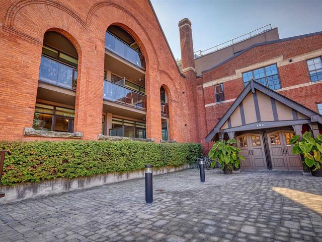 305 - 152 Annette St