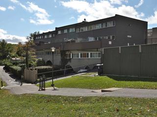 98 - 19 London Green Crt