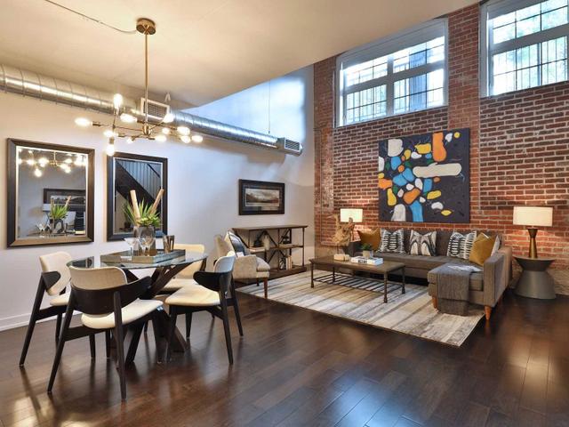 A15 - 1100 Lansdowne Ave