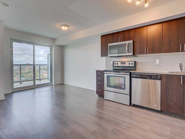 2005 - 1420 Dupont St