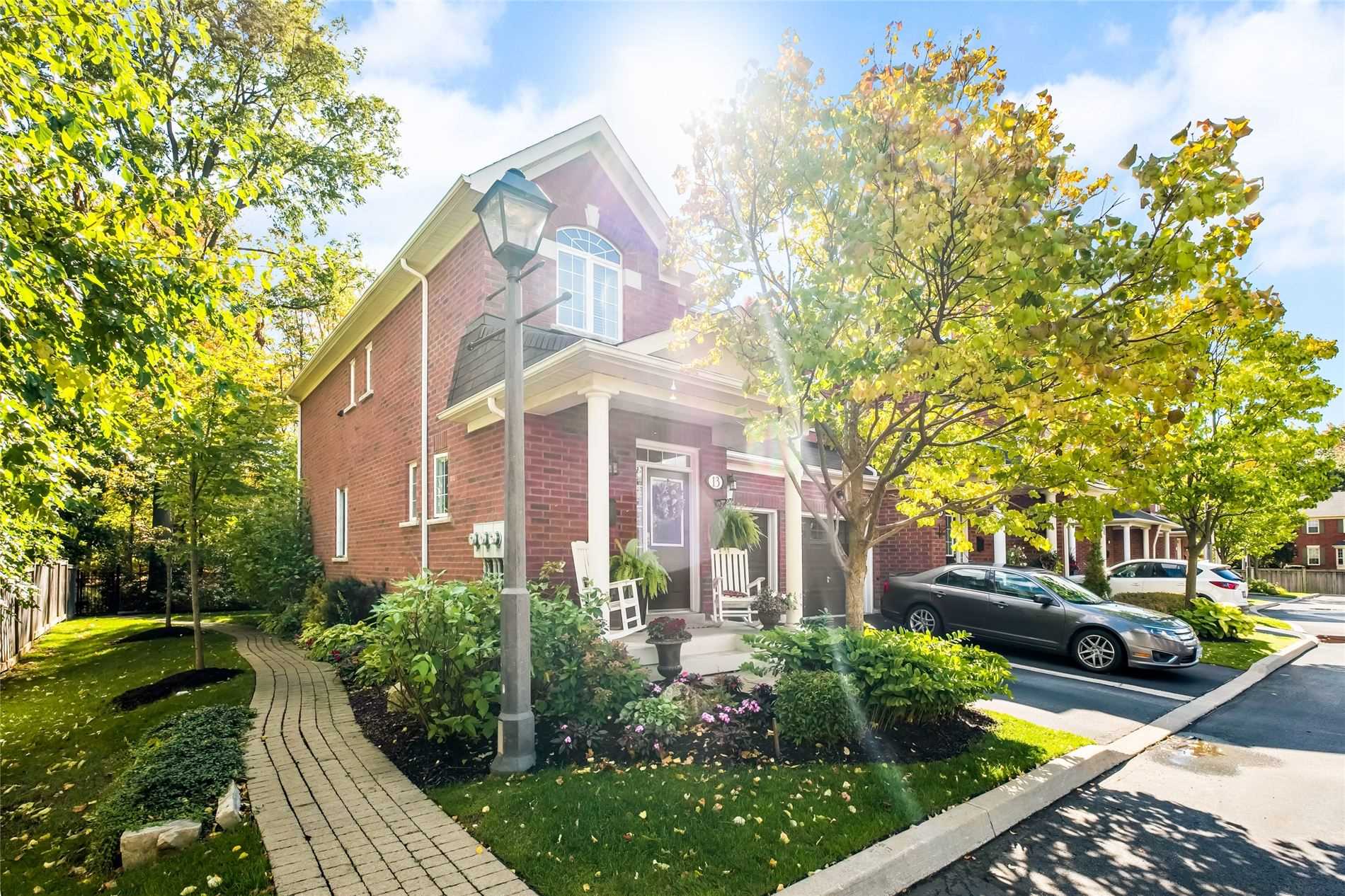 13 2410 Woodward Ave, Burlington Sold, W4948280 Condos.ca