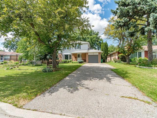 7 Dunbarton Cres