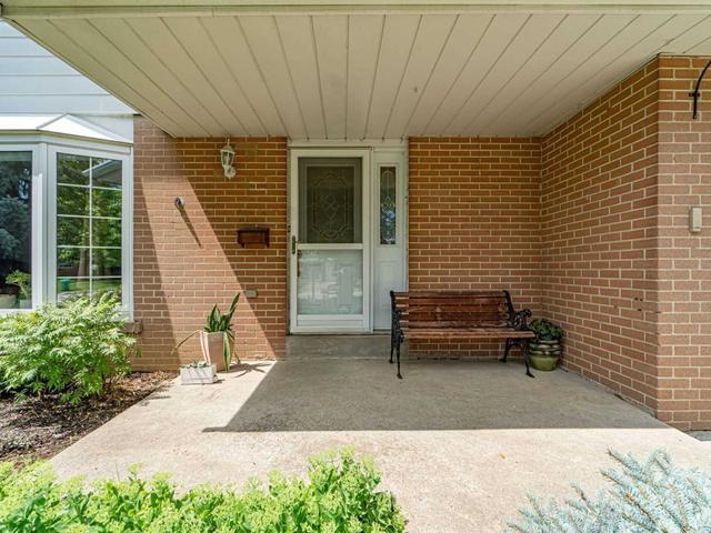 7 Dunbarton Cres