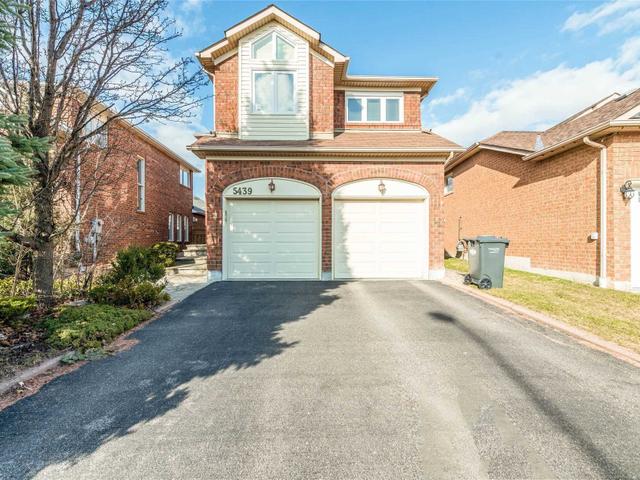 5439 Razorbill Crt