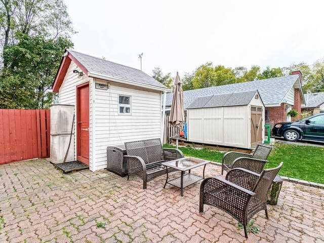10 Crestview Ave