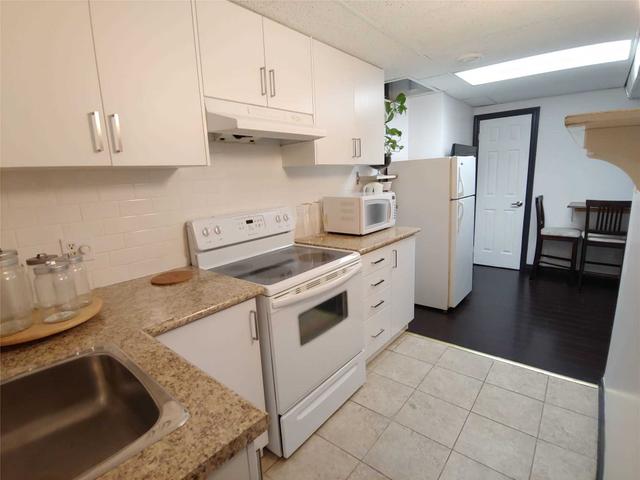 Bsmt - 5913 Hemingway Rd