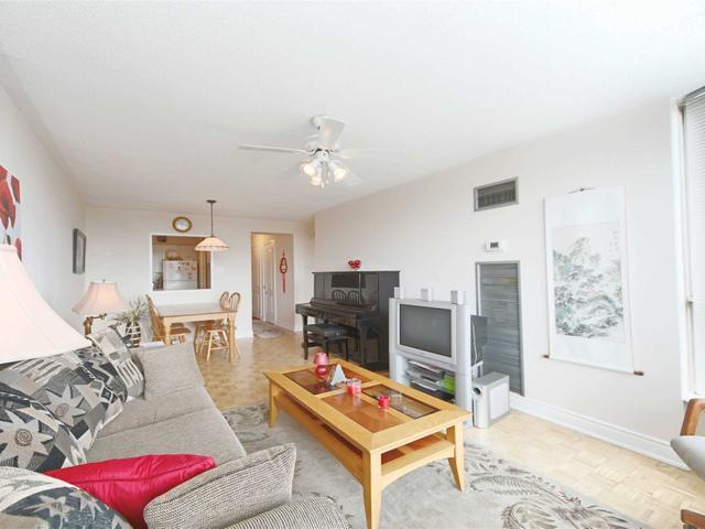 504 - 1110 Walden Circ