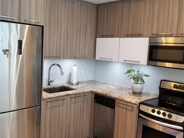 302 - 56 Annie Craig Dr