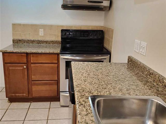 Lower - 18 Finsbury Dr