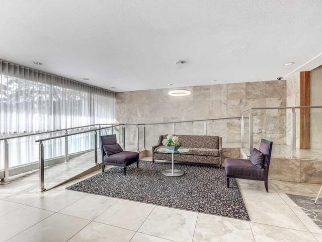 512 - 155 Marlee Ave