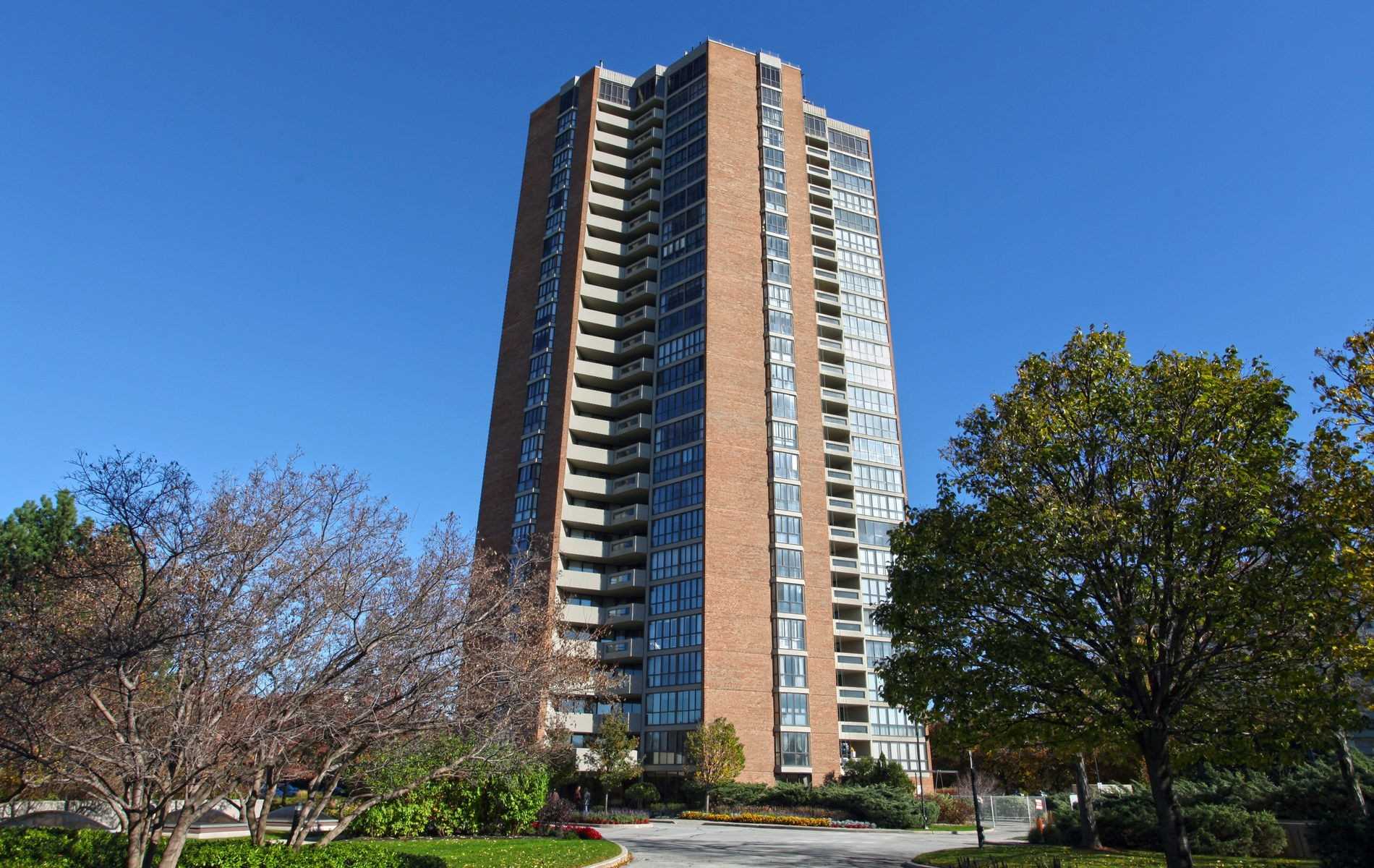203 2010 Islington Ave, Etobicoke Suspended, W4964841 Condos.ca