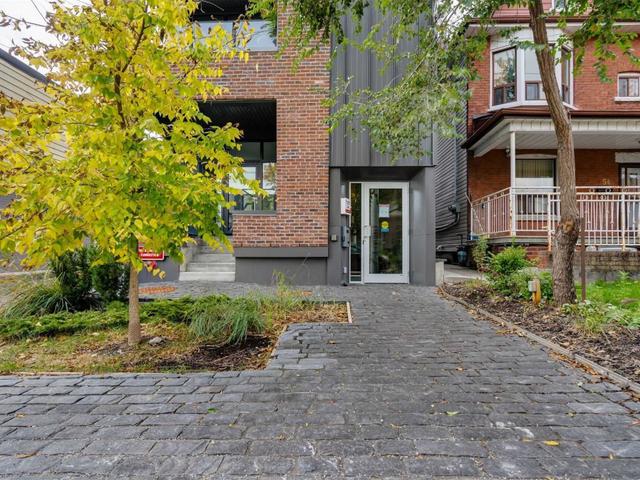 15 - 50 Bartlett Ave