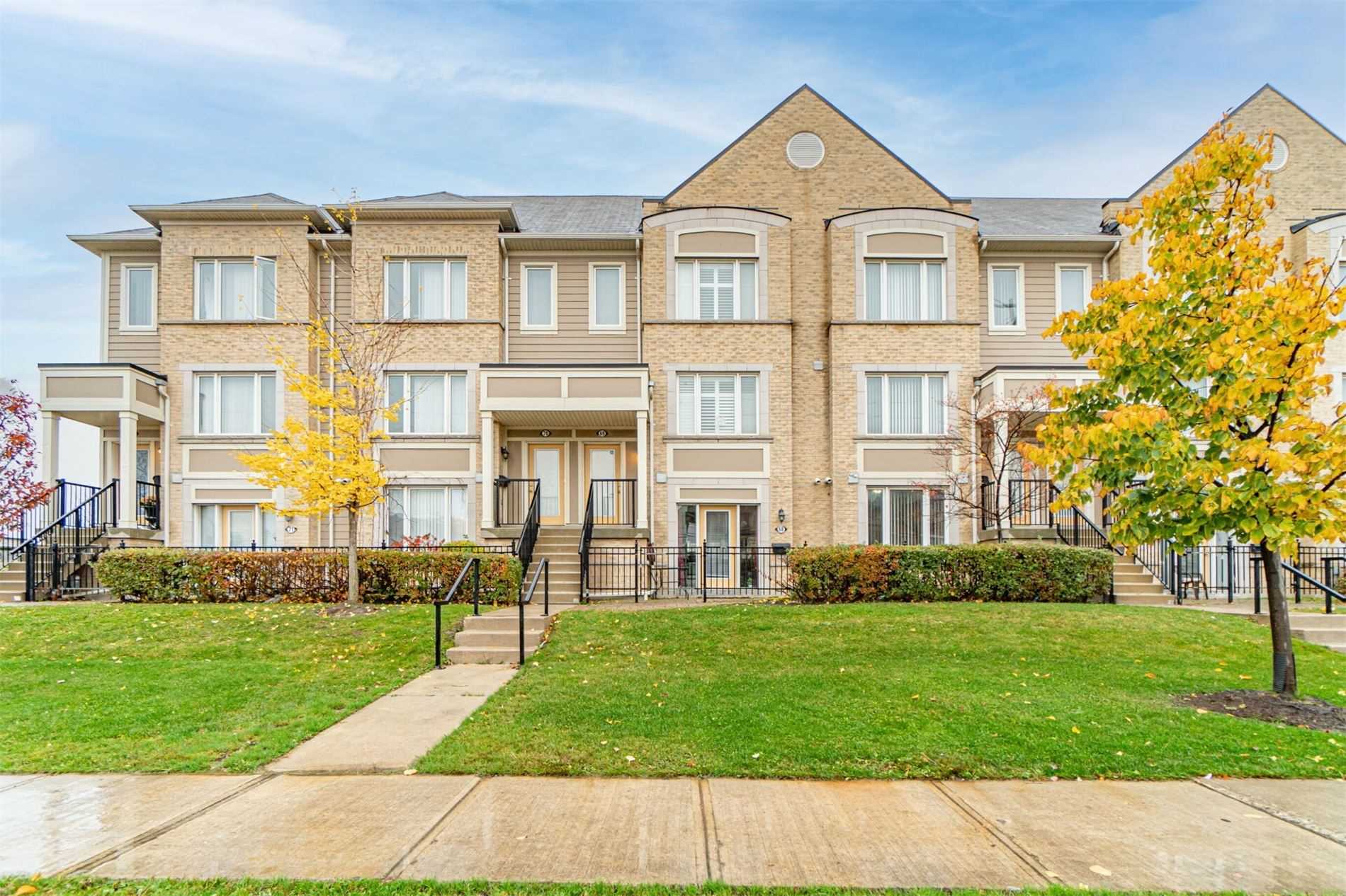 60 Fairwood Circ, Brampton Sold, W4968399 Condos.ca