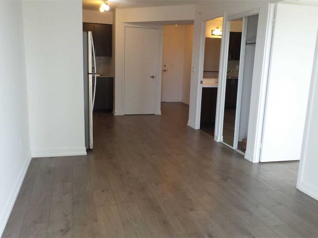 915 - 1420 Dupont St