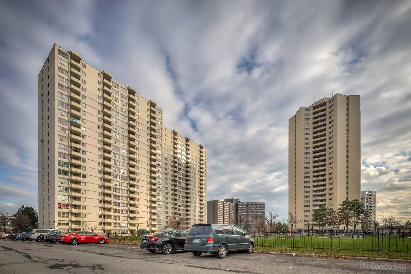 1807 320 Dixon Rd, Etobicoke Sold, W4969775 Condos.ca