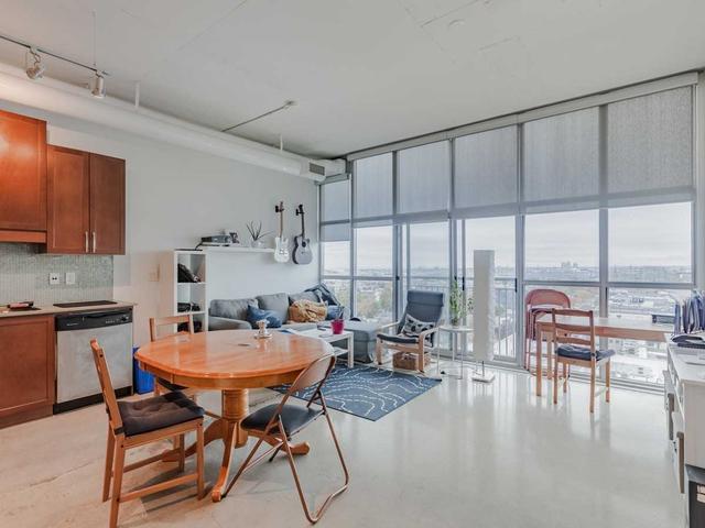 1011 - 2 Fieldway Rd