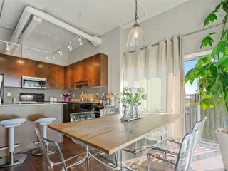 609 - 2 Fieldway Rd