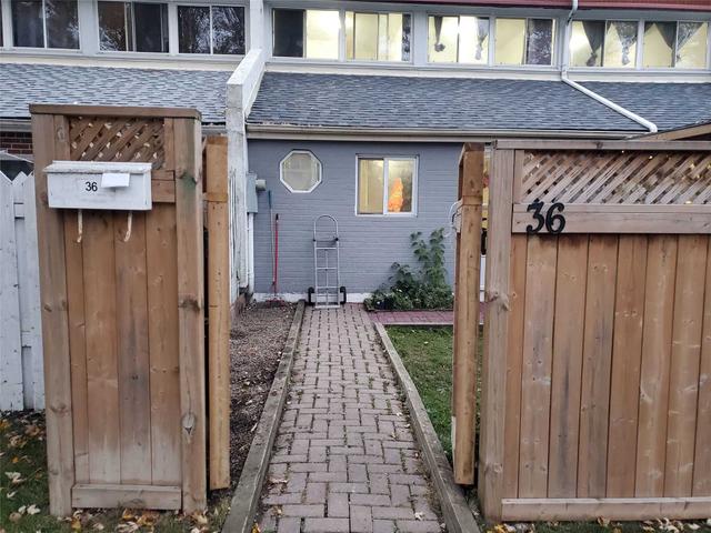 36 - 2901 Jane St
